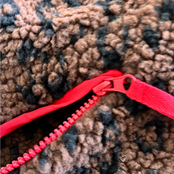 Cozy Sherpa 🐻 - Picture 4 of 5